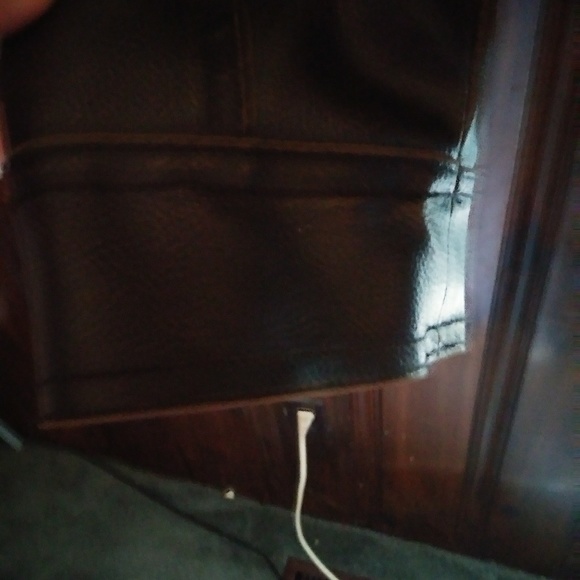 GUESS MEN'S GENUINE LEATHER COAT - Picture 4 of 6